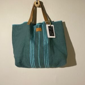 bolso lino verde con bordados verdes