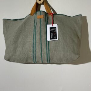 bolso lino gris con bordados verdes