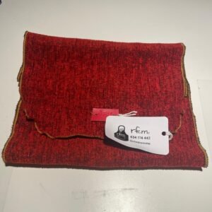bufanda de terciopelo rojo con bordados dorados (bolso a juego)