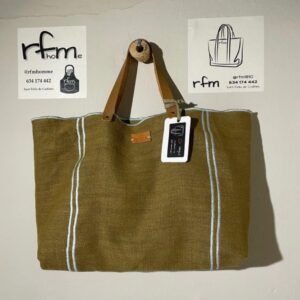 bolso lino verde con bordados azul cielo