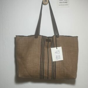 bolso lino beig con bordados azul marino neceser a juego