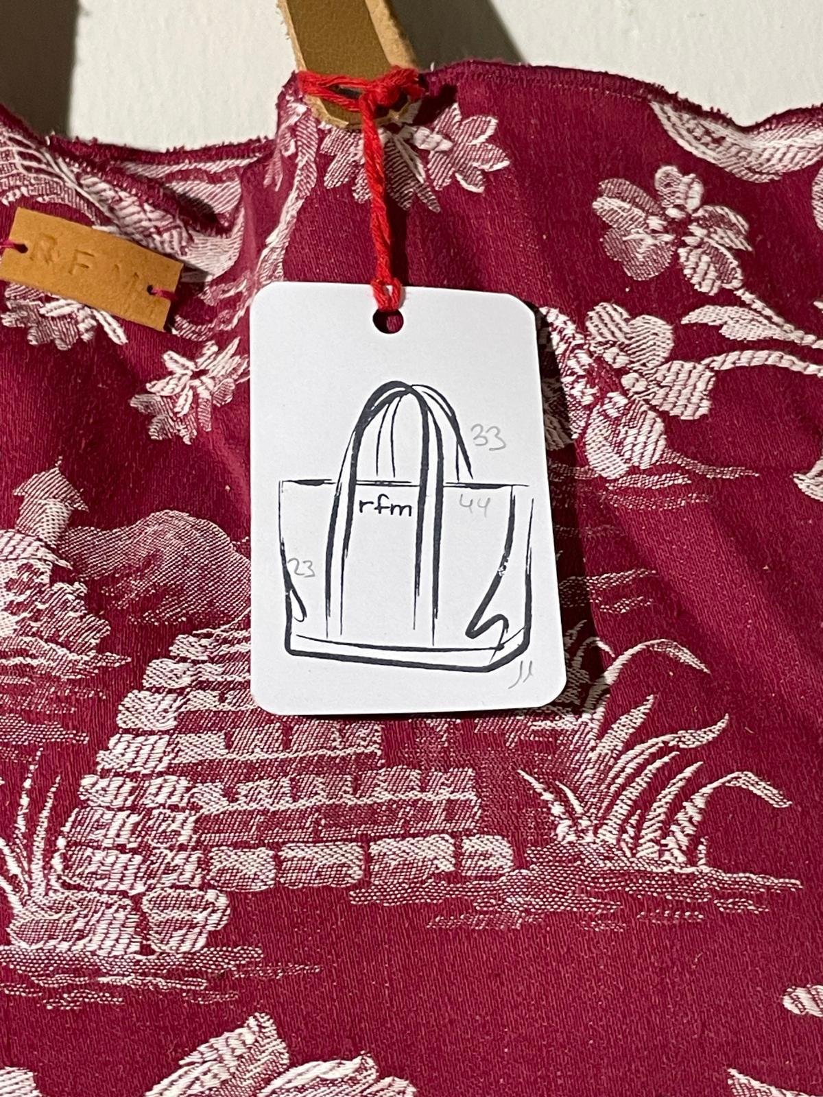 bolso algodón tela colchonera con bordados burdeos - Imagen 2